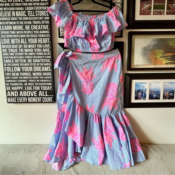 Lilly Pulitzer Larissa Two Piece Set in Rum Swizzle - Picture 3 of 9